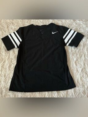 Nike Vapor flag football Black V-Neck Sports Top with White Sleeve Stripes